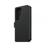 CARE by PanzerGlass Samsung Galaxy S25 Ultra Kotelo Tango Two-in-One Wallet MagSafe Musta