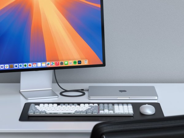 Satechi USB4 Pro V2 -kaapeli 1,2 m musta