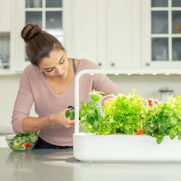Click and Grow Smart Garden 9 Pro -aloituspaketti, valkoinen
