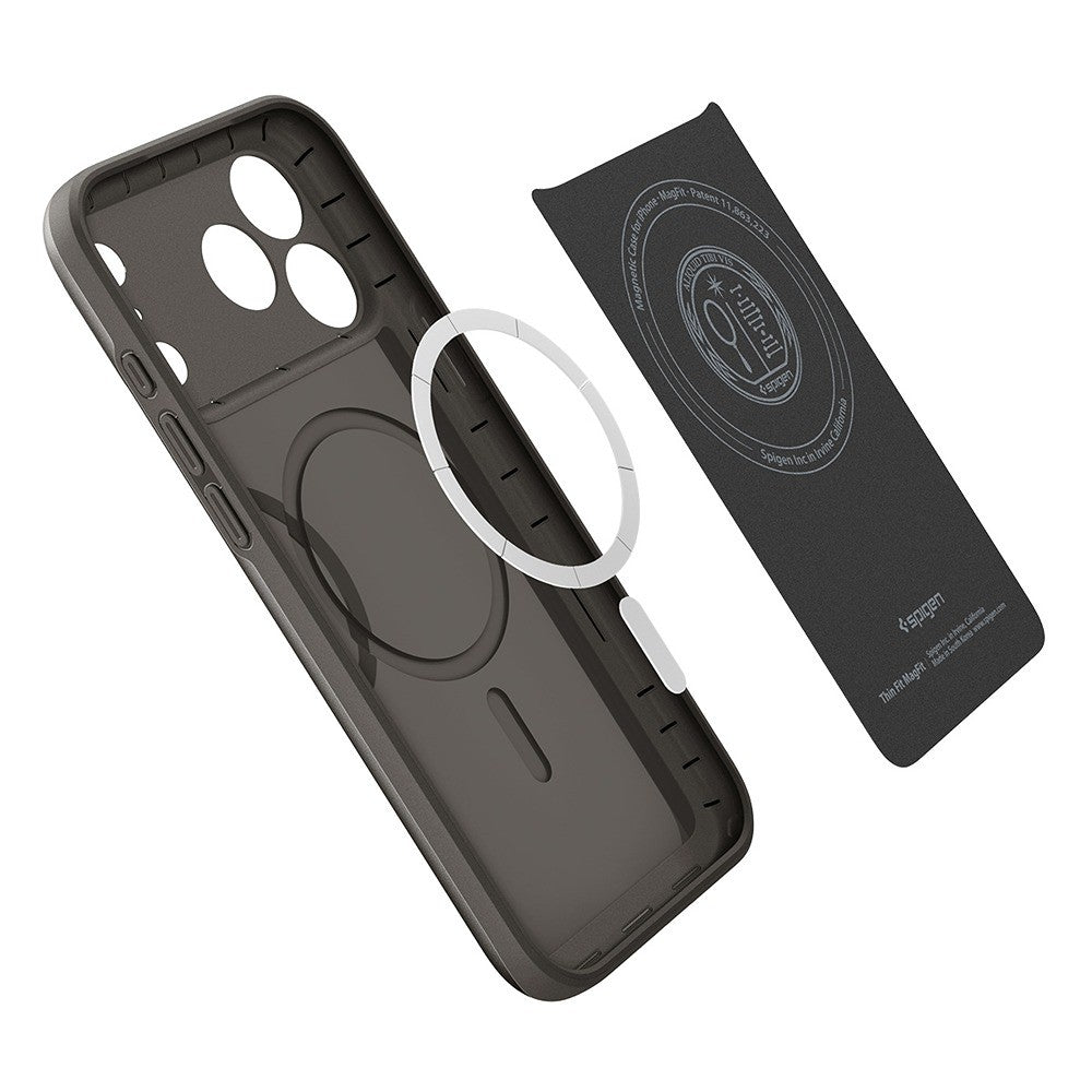 Spigen iPhone 17 Pro/iPhone 18 Pro Kuori Thin Fit MagFit Gunmetal