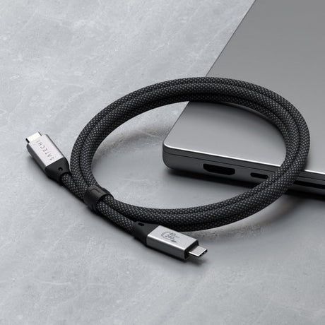 Satechi USB4 Pro -kaapeli 1,2 m