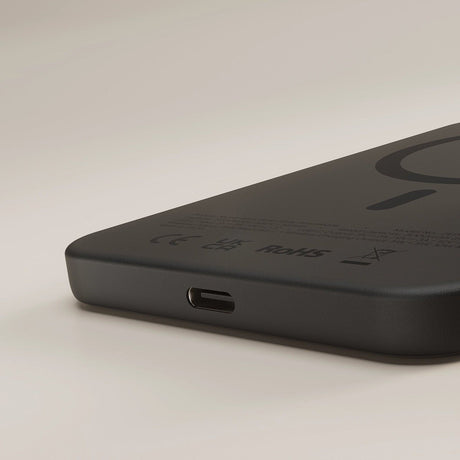 Zens Semi Solid State Powerbank Qi2.2 5 000 mAh Musta