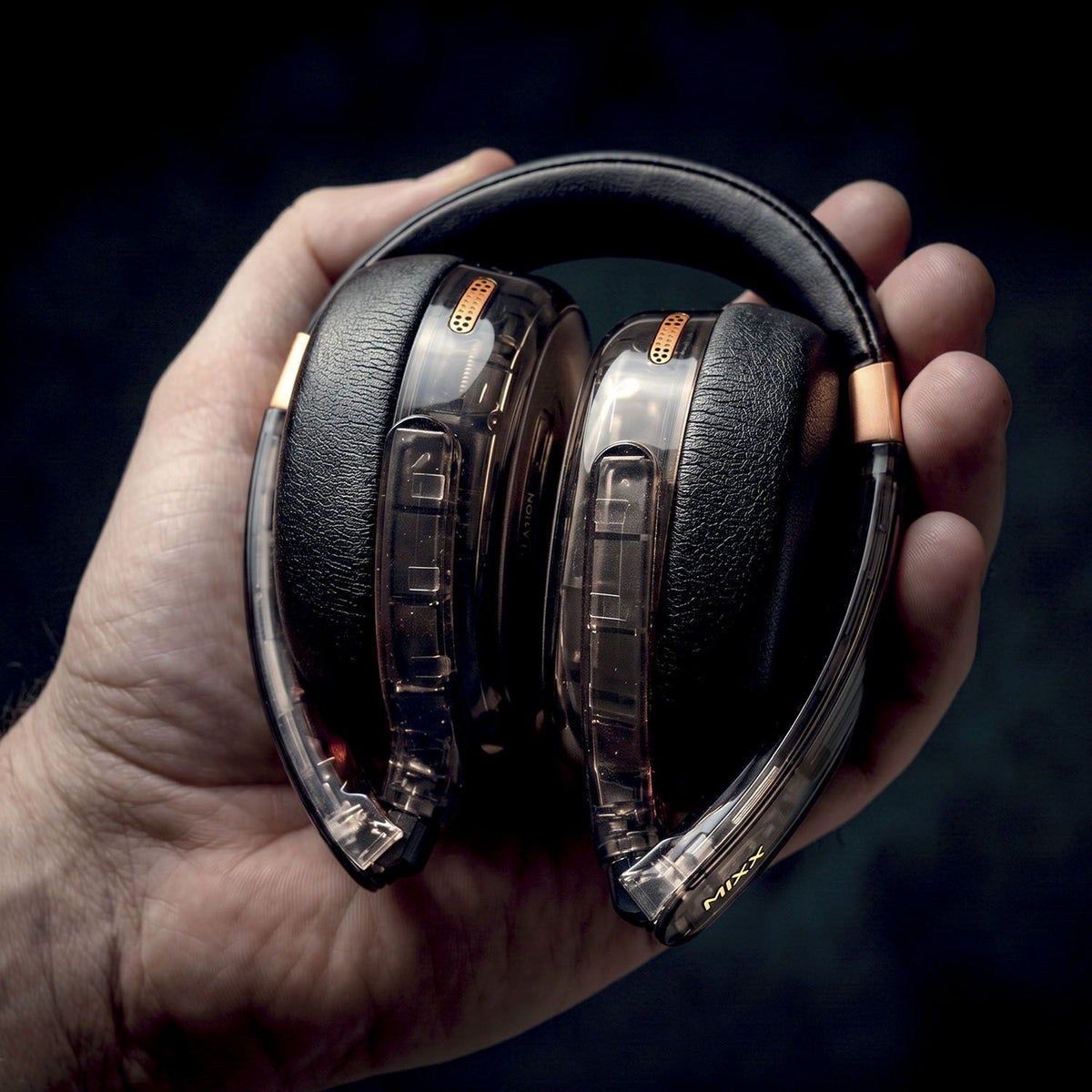 Mixx Trådlösa On-Ear Kuulokkeet StreamQ Go ANC Clear Musta