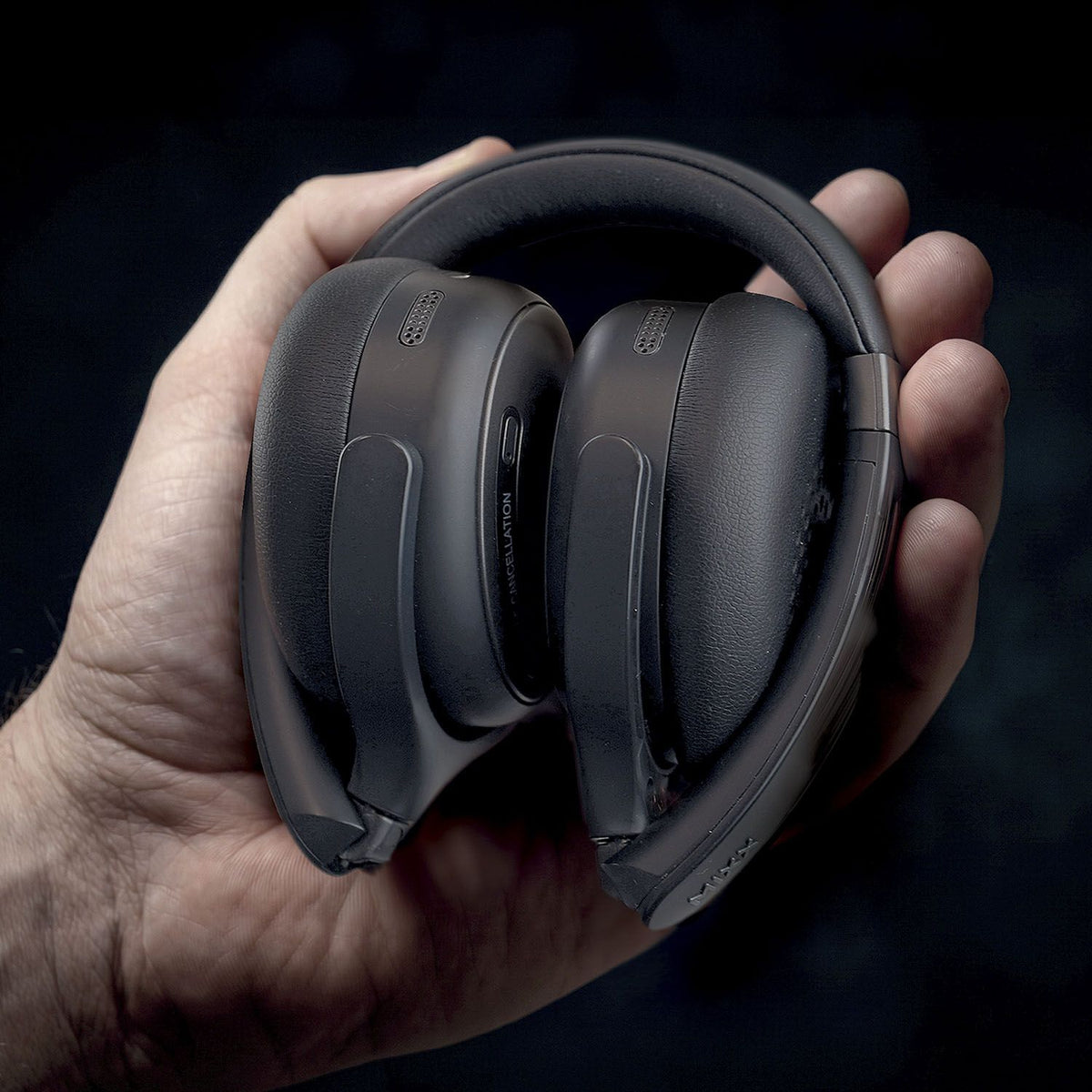 Mixx Trådlösa On-Ear Kuulokkeet StreamQ Go ANC Musta