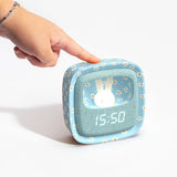 Mobility on Board Herätyskello ja yölamppuineen Billy Clock Blue Flower