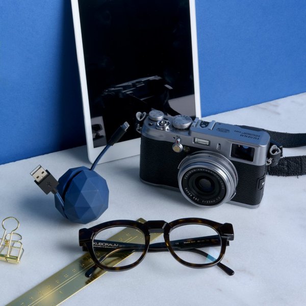 COSMO Lightningkaapeli kanssa vartenvaring 1.2 metri Valkoinen