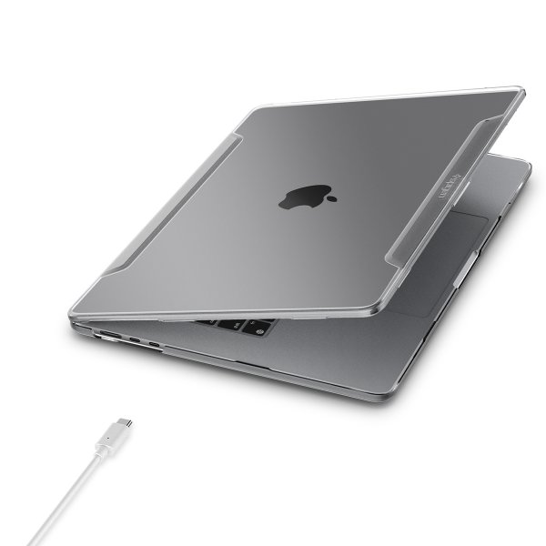 Macbook Air 15 M2 (A2941)/M3 (A3114) Kuori Thin Fit Crystal Clear