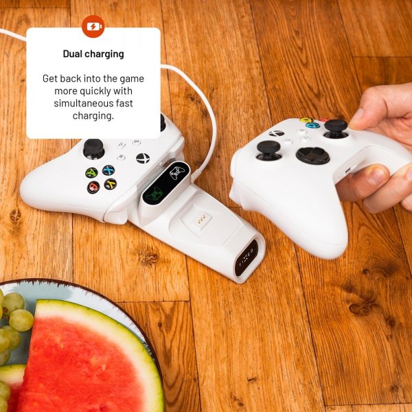 Dual Charging Dock for Xbox Series S, X and One Controllers Valkoinen