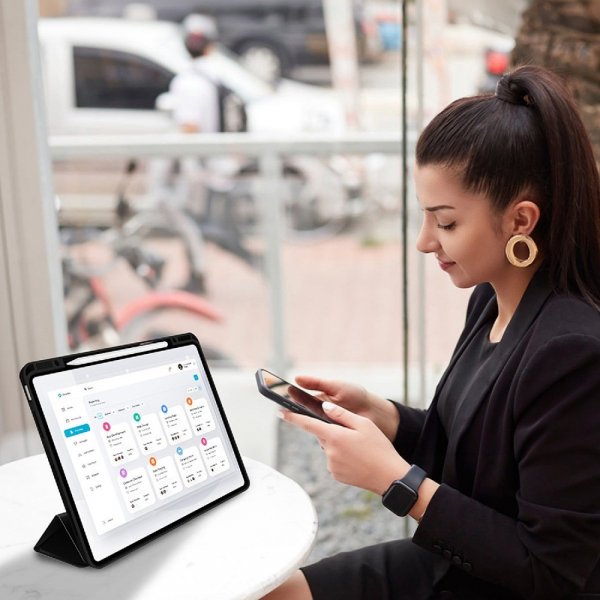 iPad Air 13 (M2/M3) Kotelo Folio Case Basic Musta