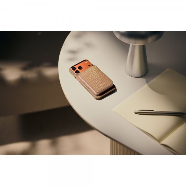 MagSafe Powerbank Aramid Fiber 10 000 mAh Golden Glint