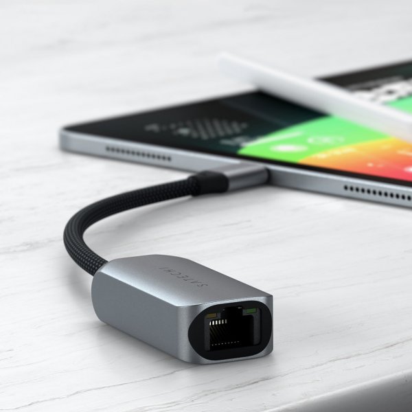 Adapterit USB-C 2.5 Gigabit Ethernet
