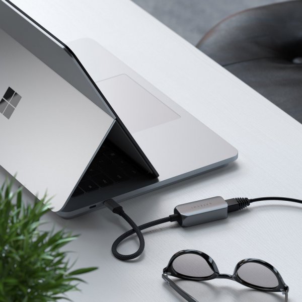 Adapterit USB-C 2.5 Gigabit Ethernet