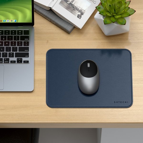 Vegan-Leather Premium Mouse Pad Sininen