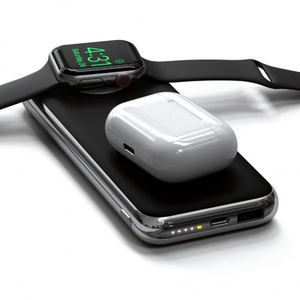 Quatro Powerbank kanssa Qi-lataus ja Apple Watch lataus